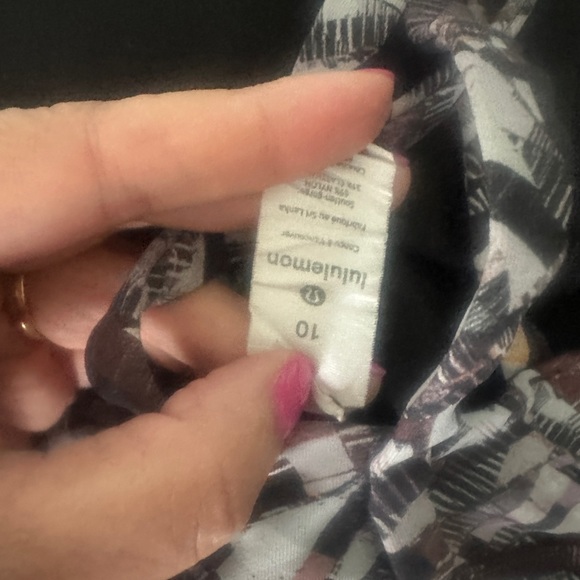 Lululemon energy bra - Picture 3 of 3